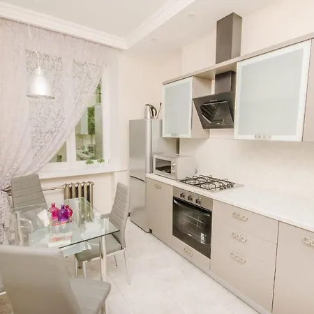 City Center 3 Apartment