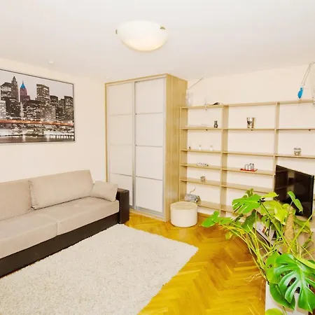 City Center 3 Apartment