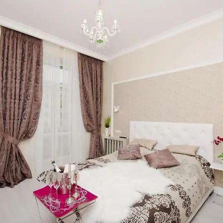 City Center 3 Apartment